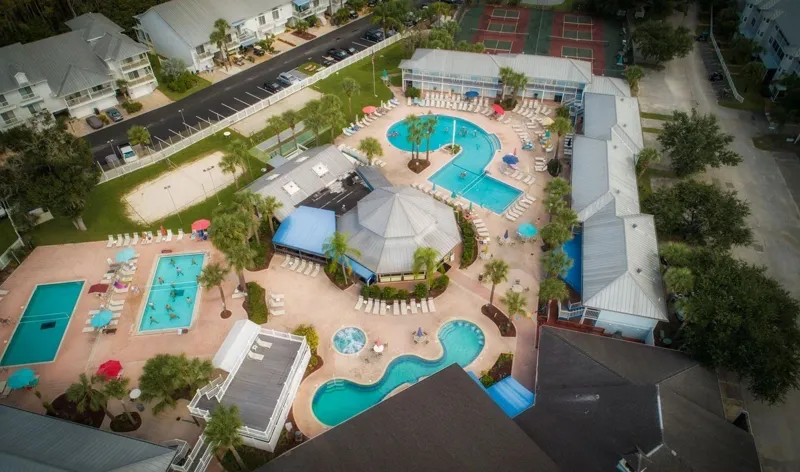 Paradise Lakes Resort